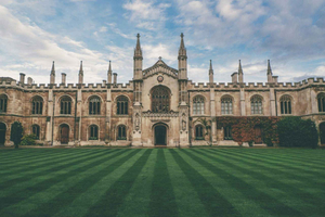 From London: Cambridge and Medieval England Small Group Tour