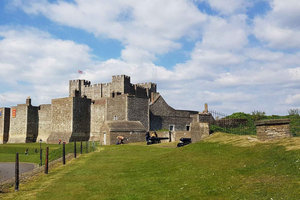 From London - Canterbury, Dover Castle & White Cliffs Tour