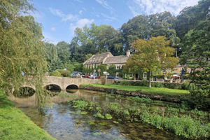 From London - Full-Day Cotswolds Villages Tour with 7 Stops