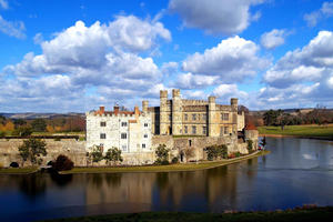 From London - Leeds Castle, Canterbury, Dover and Greenwich