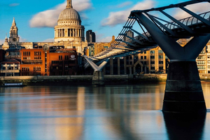 Londres: excursão a pé guiada, cruzeiro no Tâmisa e entrada na Torre