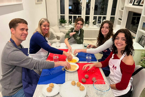 London Cooking Class & Local 7 Course Tasting Dinner