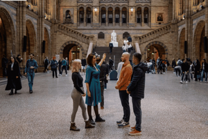 London: Natural History Museum Private Tour & Skip the line