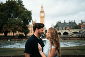 London: Private travel vacation photoshoot -Romantic Special