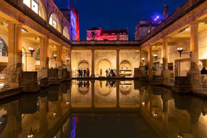 London: Stonehenge, Bath, Windsor, and Roman Baths Day Tour