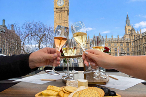 London Tour with Gusbourne Sparkling Wine Tasting & Cheese