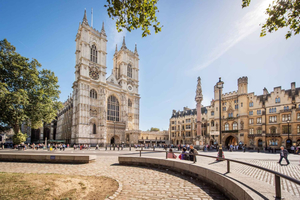 London: Westminster Abbey Tour with a Royal Heritage Guide