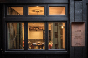 Aulis London
