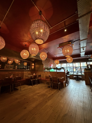 Pho Greenwich
