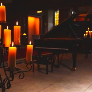 Chopin & Champagne by Candlelight at St Clement Danes Church