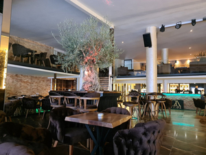 DejaVu Bar