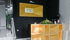 Leder Hotel