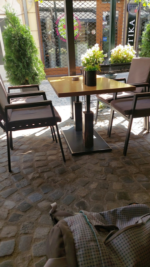 Lounge Bar Manaki