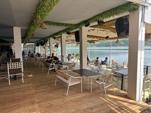 Mambo Lounge Beach Bar