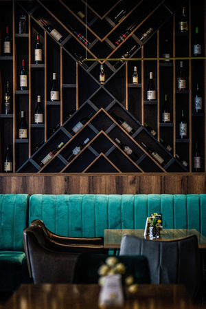 Momentum Bar & Restaurant