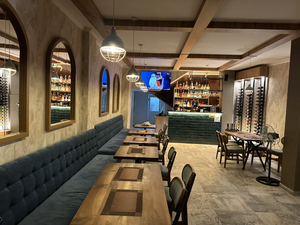 Pier 82 Cafe & Restaurant