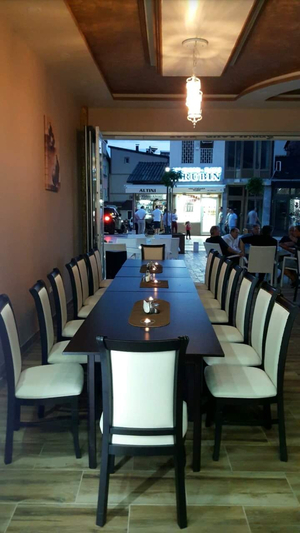 Restaurant 2001