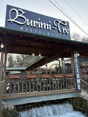Restaurant Burimi Tre