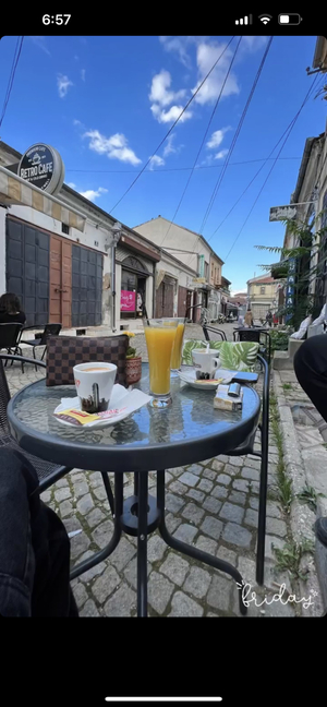 Retro Cafe