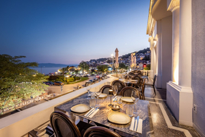 The HarbouR Club