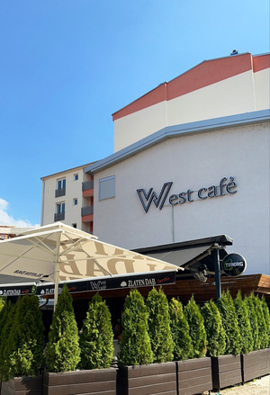 West Café