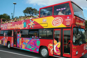 Funchal: Stadtrundfahrt mit der Hop-On/Hop-Off-Bustour
