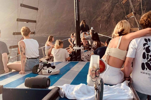 Funchal: Sonnenuntergangstour auf einem traditionellen madeirischen Boot mit Drinks