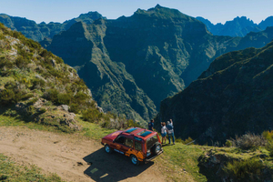 Funchal: Craft Your Adventure, privat tur i jeep med upphämtning