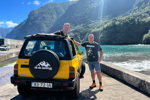 Madeira: Heldags jeeptur med guide og afhentning