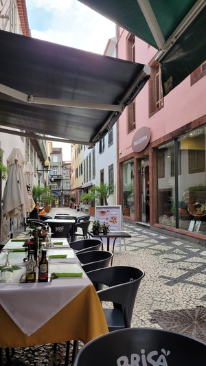 Paula's Bistro