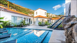 Pestana Fisherman Village
