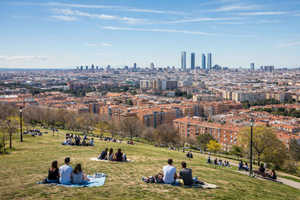 Contrasts of Madrid : Salamanca, Vallecas, China Town Usera