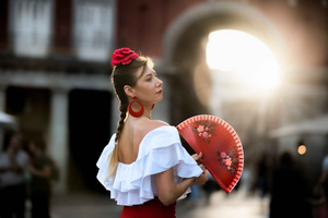 Madryt: sesja zdjęciowa w stylu flamenco z sukienką i rekwizytami