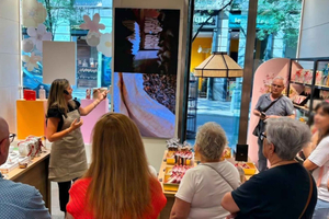 Food Tasting and History of Simón Coll Chocolate - Madrid