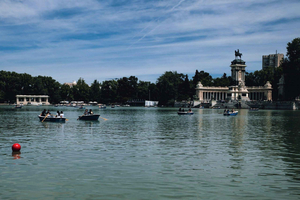 tour guiado a pie por el Parque del Retiro en italiano