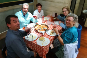Madrid: Authentic Tapas Evening Tour with a side of History