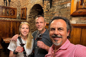 Madrid Centro, Palacio: Tapas Tour & Wine Tasting Experience