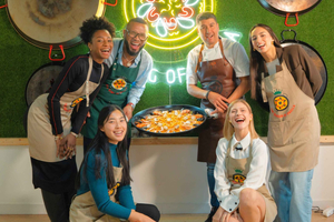 Madrid: Paella & Sangria Classes – Seafood, Chicken or Vegan