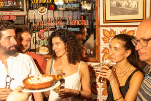 Madrid: Wine and Tapas Walking Tour
