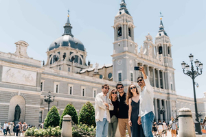 Madrid : visite à pied de la vieille ville et visite privative du palais royal