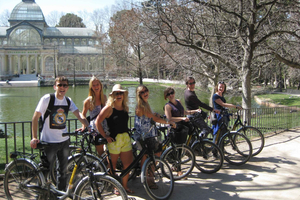 Rent a Bike in Madrid -Free phone holder and selfguided tour