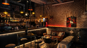 Lynch - •Kitchen •Cocktails •Vibes