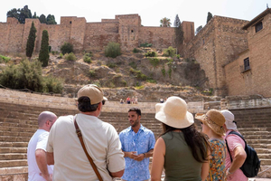 Málaga Private Walking Tour, Roman Theater, and Alcazaba with Tickets