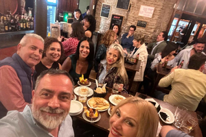 Málaga: Rundgang mit Tapas-Bars und Wein