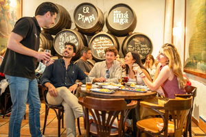 Málaga: Tapas, Wine & Rooftops Small Group Food Tour