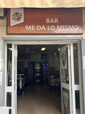 Bar Me Da Lo Mismo