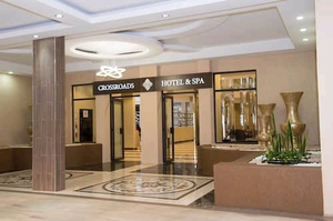 Crossroads Hotel And Mall
