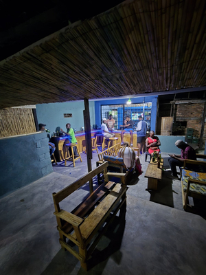 Gift’s Place & Lounge