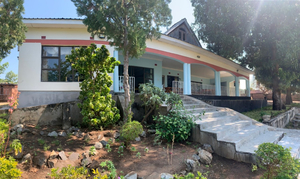 Main Stream Beach Villa (Salima)