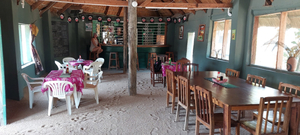 Makata's bar & Restaurant